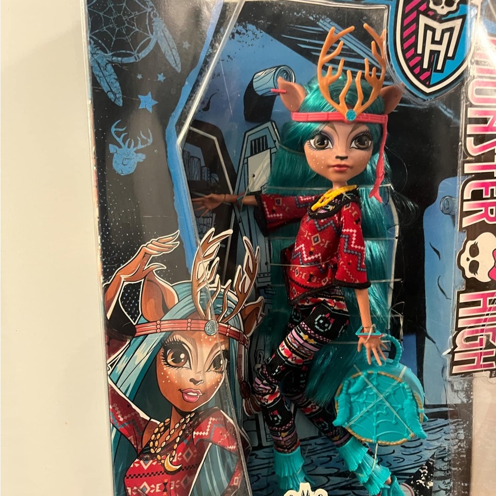Monster High Doll Isi Dawndancer